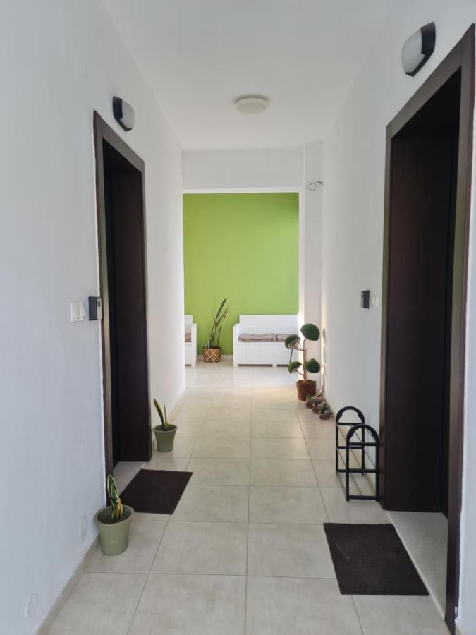 Stellina's New 5min From *